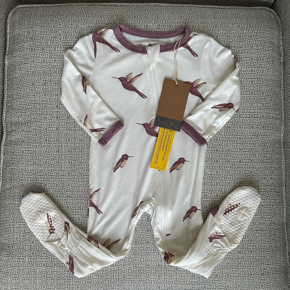 *NEW* Kyte Hummingbird Zippered Footie 6-12m